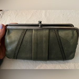 Hobo clutch wallet olive green